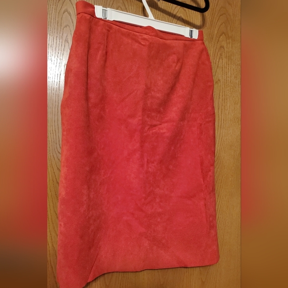 Adolph Schuman UltraSuede Brand Fabric Red Suede Skirt Made USA - Picture 1 of 8